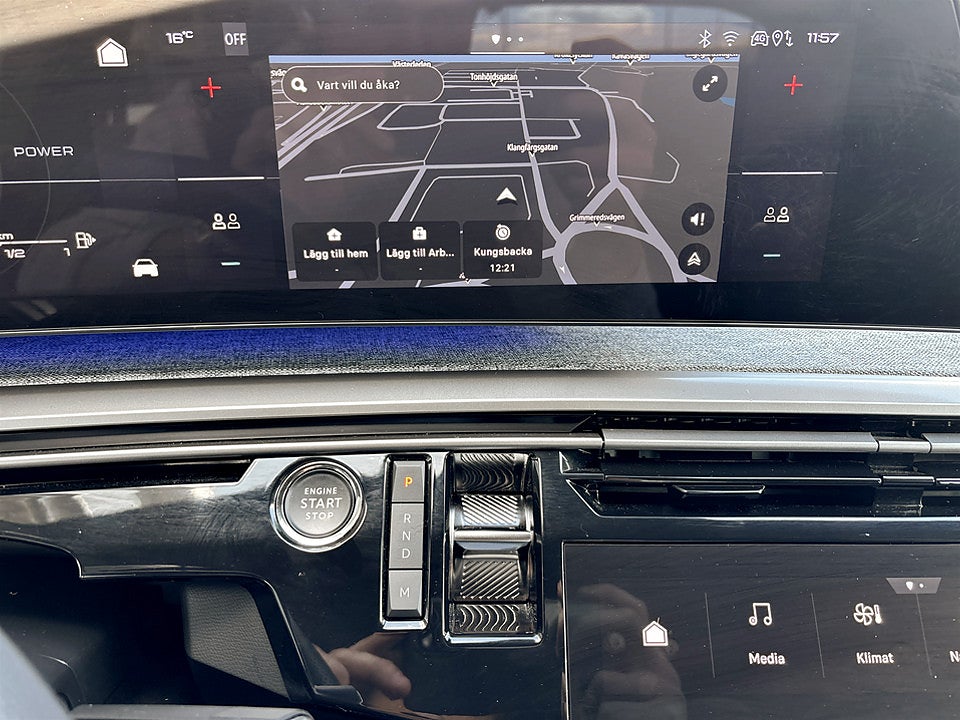 Bild på Peugeot 3008 GT Hybrid 145hk Aut B-KAMERA CARPLAY
