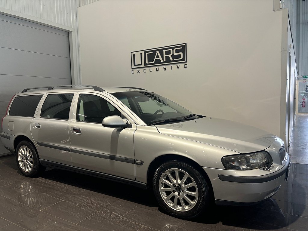 Volvo V70 2.4 T / 200HK / Drag / Läder