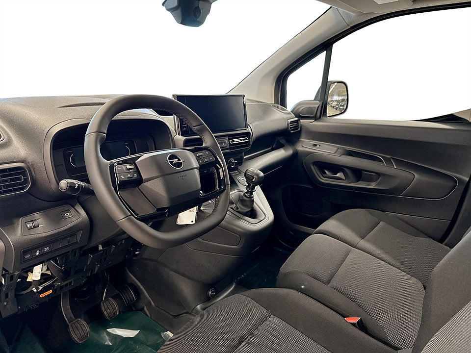 Bild på Opel Combo + 100hk L2 - OMGÅENDE LEVERANS!