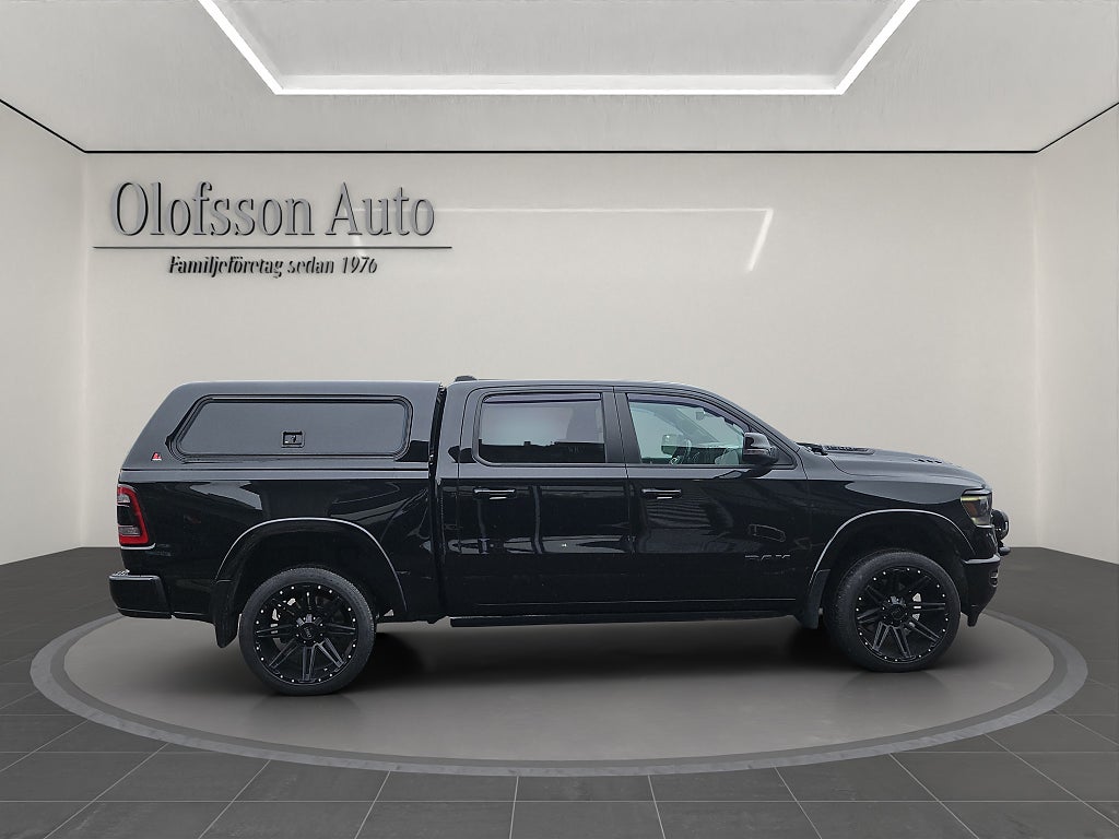 Dodge Ram 1500 Laramie Night Edition Leer Kåpa V8 Hemi 395hk - bild 11
