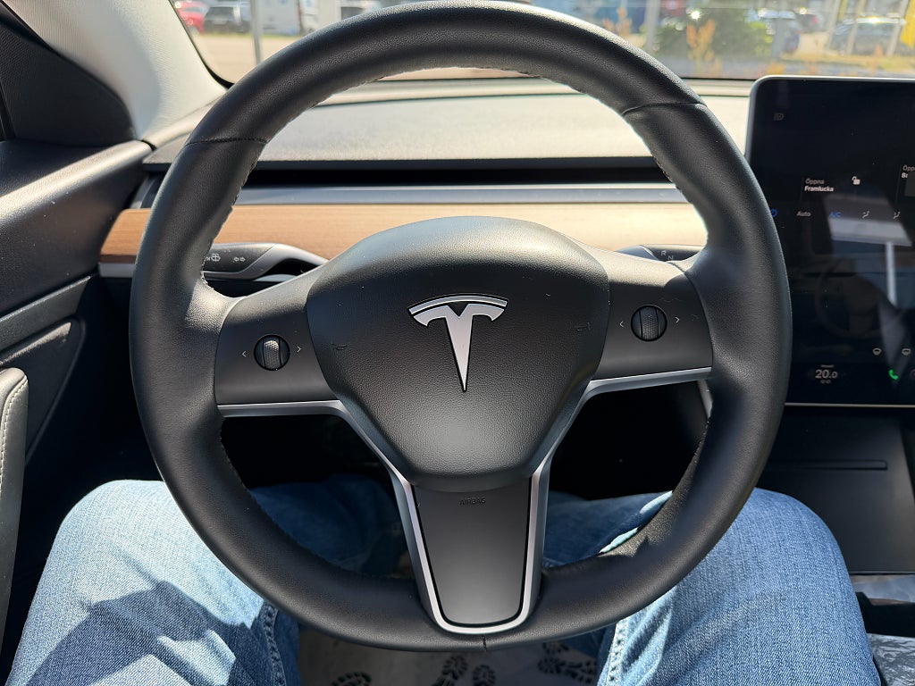 Tesla Model 3 Standard Range Plus 258hk