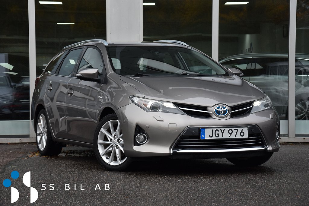 Toyota Auris Touring Sports Hybrid e-CVT GPS KAMERA 136HK