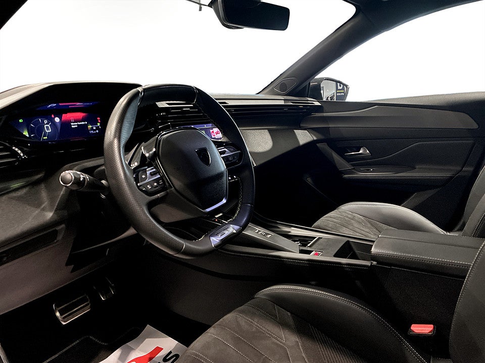 Bild på Peugeot 308 5D GT 1.2 PT 130hk Aut 360-KAMERA KEYLESS CARPLAY