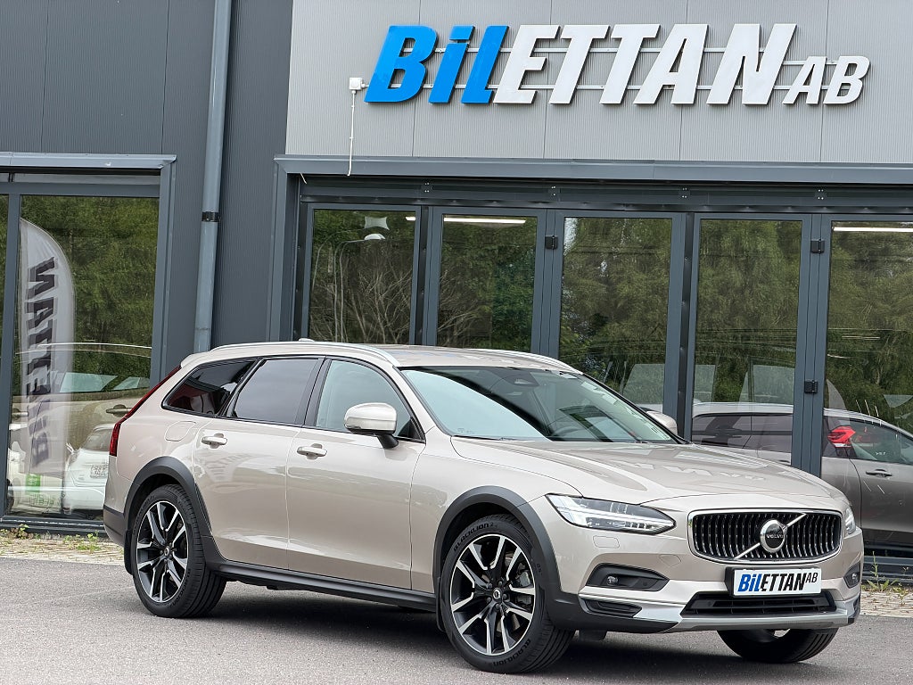 Volvo V90 Cross Country B4 AWD Geartronic Inscription Kamera Värmare MOMS