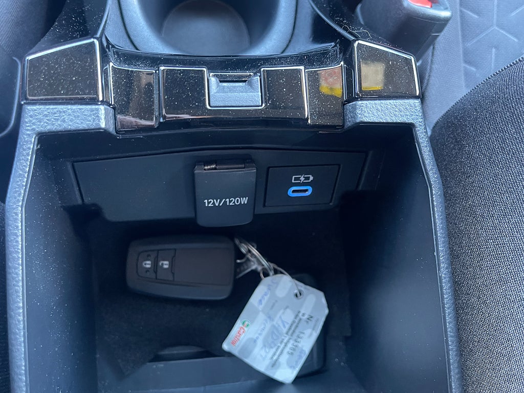Suzuki Swace Hybrid 1.8 VVT-i E-CVT 122 hk ENDAST 2323 mil