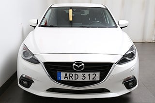 Halvkombi Mazda 3 5 av 24