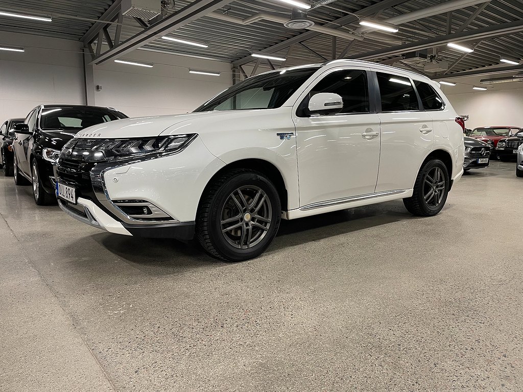 Mitsubishi Outlander PHEV CVT Business X