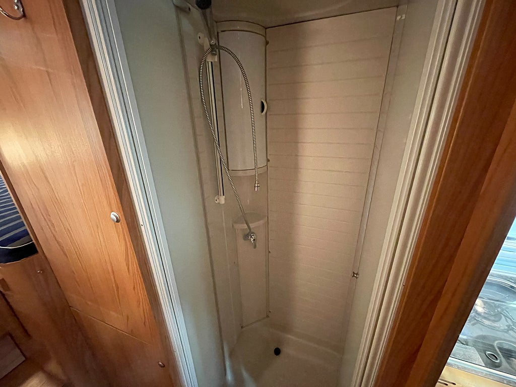 Bürstner Elegance 710 / Kedja / ALDE / AC bodel / Solcell  - Bürstner