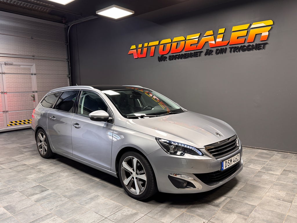 Peugeot 308 SW 1.2 PureTech Automat / Panorama Allure  131hk