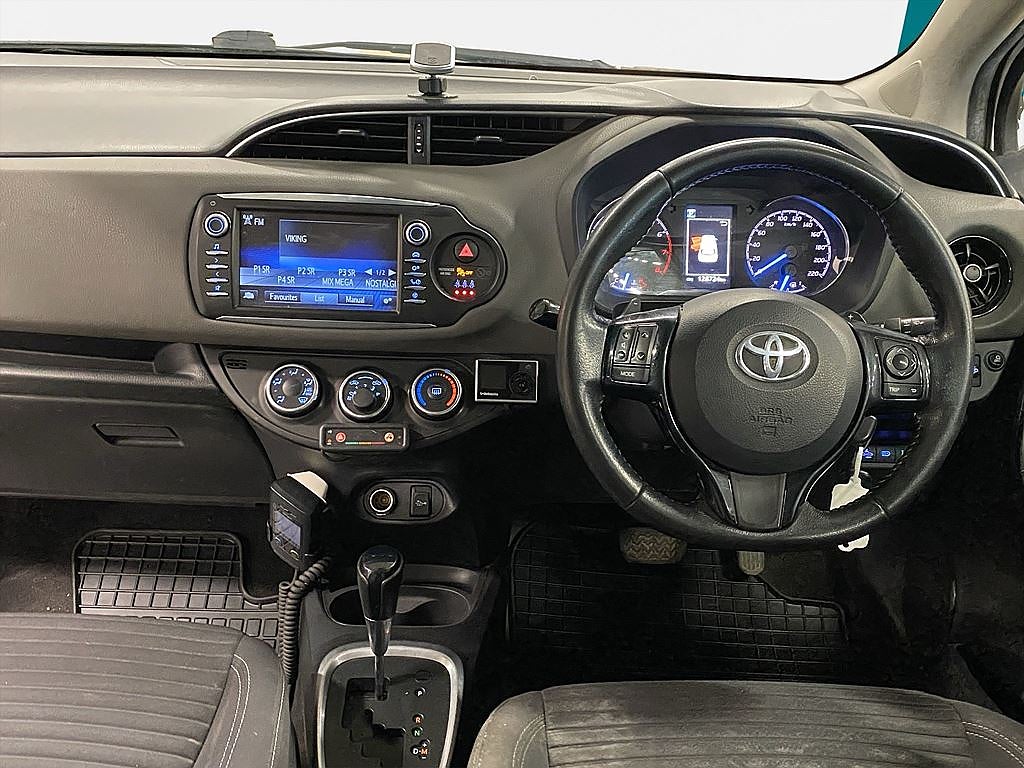 Toyota Yaris 5-dörrar 1.5 VVT-iE Multidrive S, HÖGERSTYRD