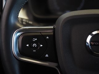 SUV Volvo XC40 16 av 21