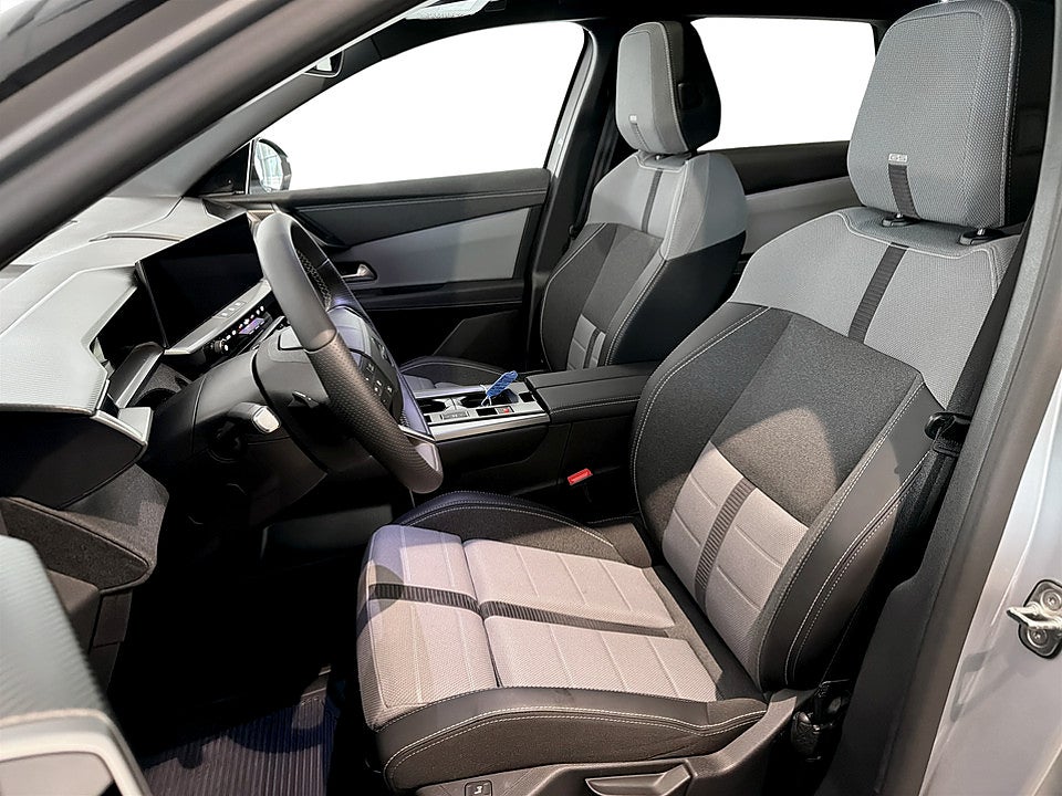 Bild på Opel Grandland X GS Hybrid 145hk Aut PANO B-KAMERA CARPLAY