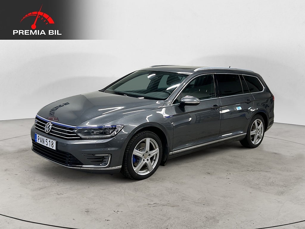 Volkswagen Passat GTE 218hk Executive Värme Drag Cockpit Pano Dynaudio Massage 