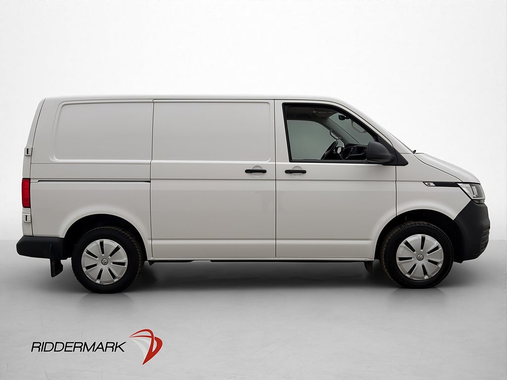 Volkswagen Transporter Värmare PDC Dragkrok CARPLAY Moms