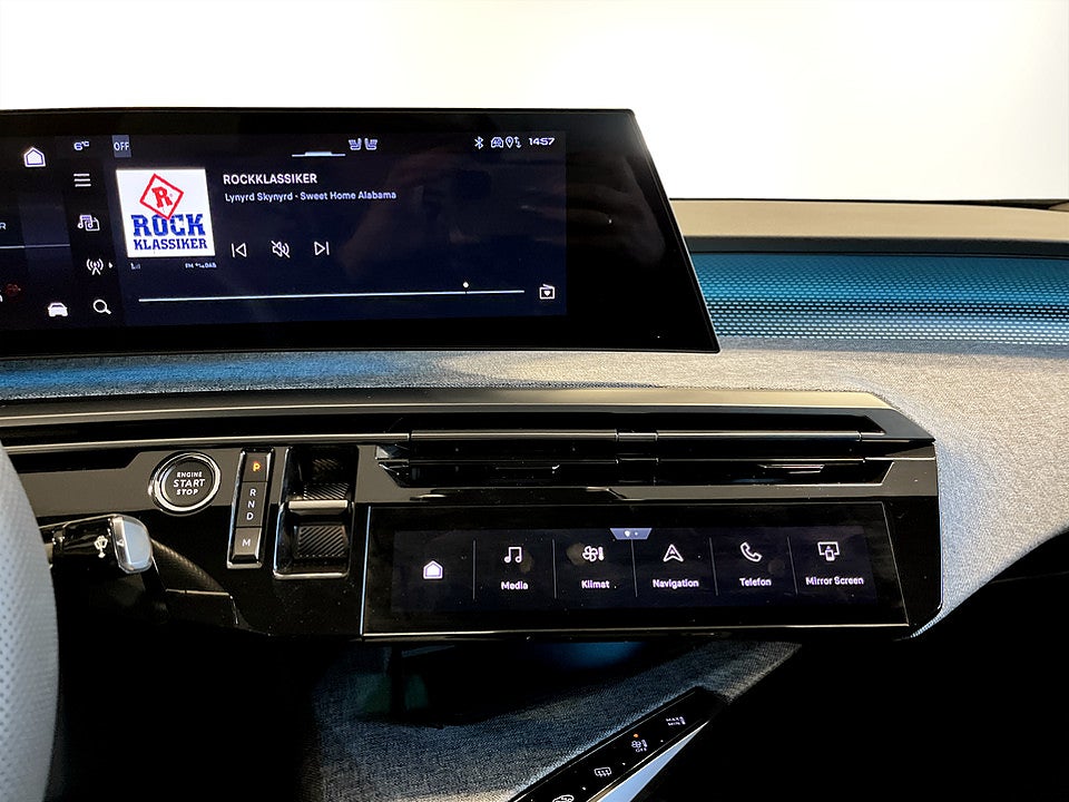 Bild på Peugeot 3008 GT Hybrid 145hk Aut B-KAMERA CARPLAY