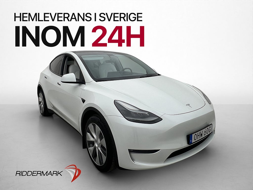 Tesla Model Y Longe Range AWD Dragkrok AP Ljus interiör