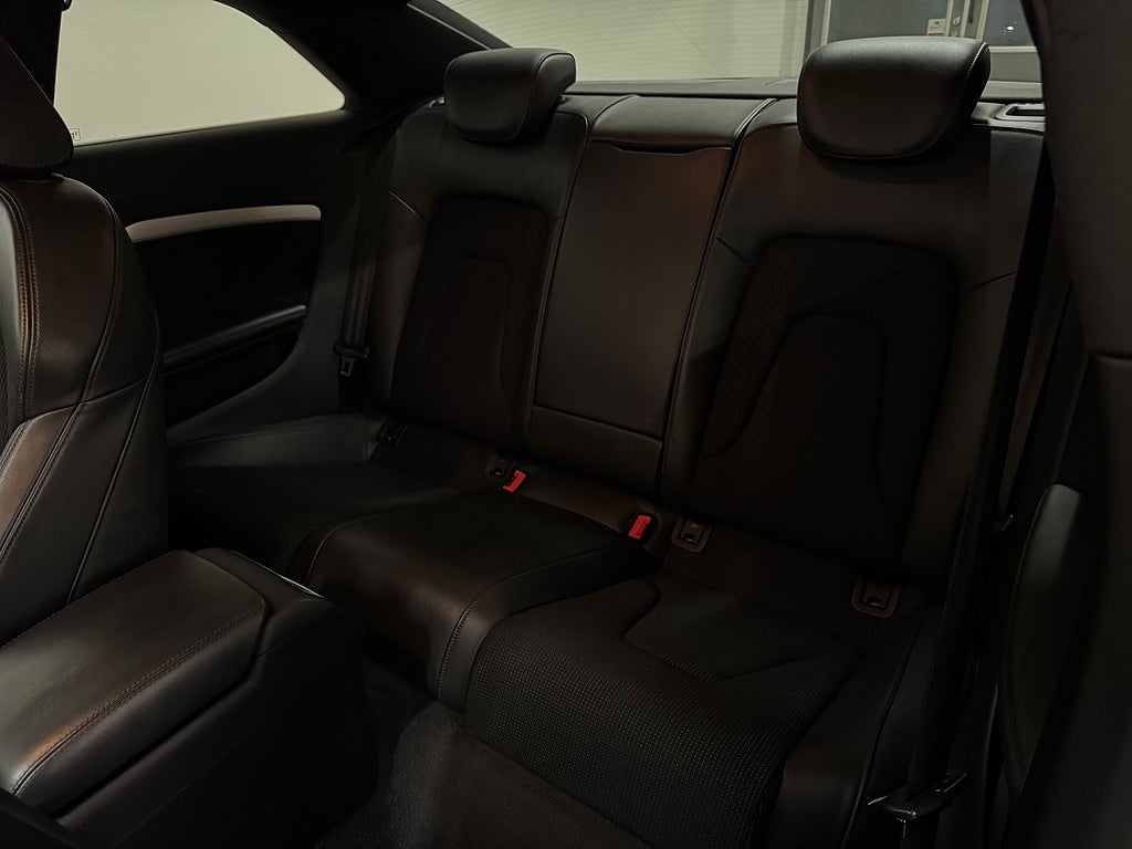 Audi A5 2011 - miniatyr 9