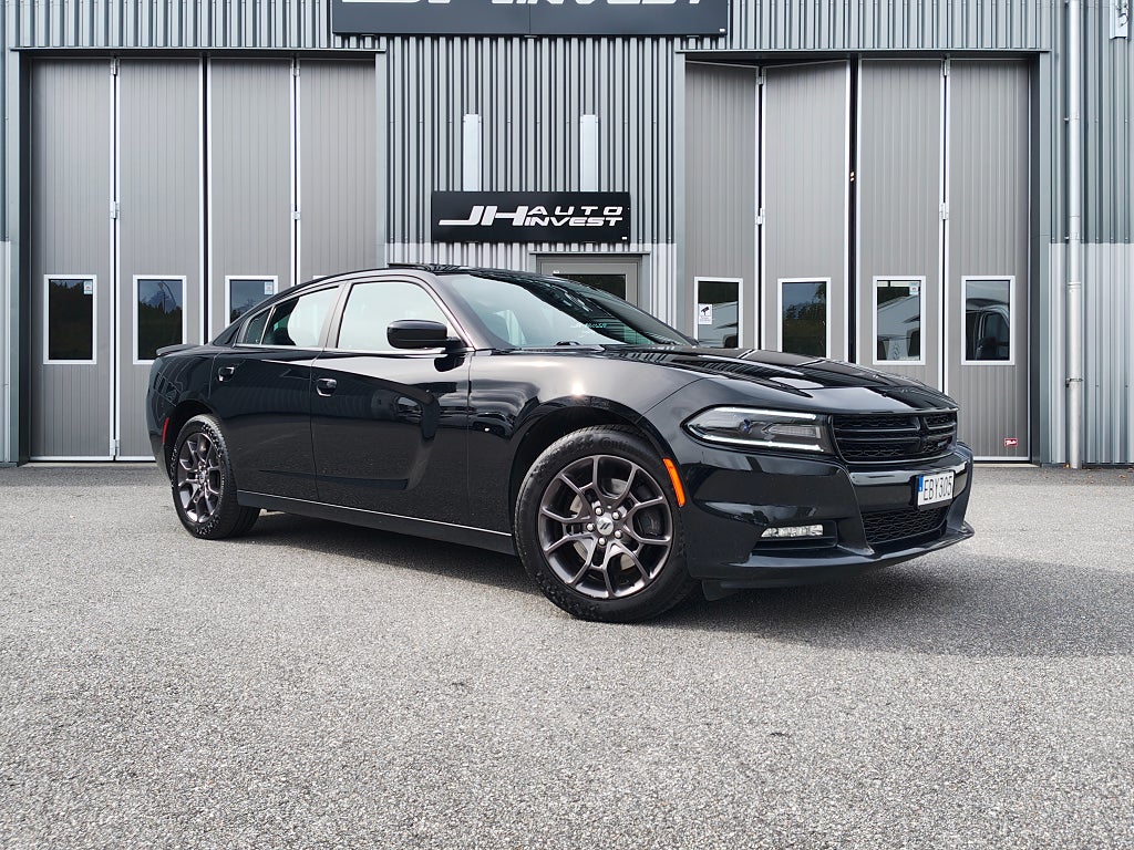Dodge Charger 3.6 V6 309 HK 4WD TorqueFlite Taklucka Alpine Ljud