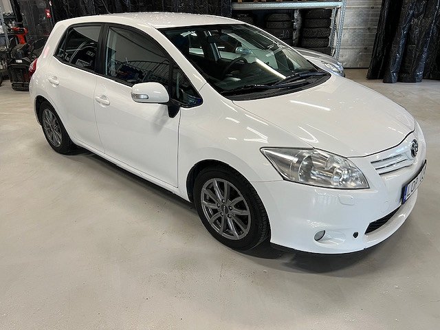 Toyota Auris 5-dörrar 1.4 D-4D Plus Euro 5