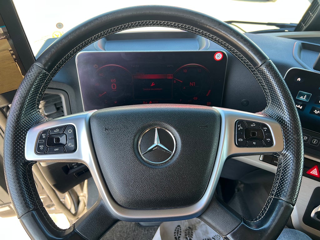 Mercedes-Benz Arocs 3251 Tridem Lastväxlare, Fullt Plogutrustad