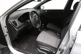 Halvkombi Hyundai i20 9 av 20