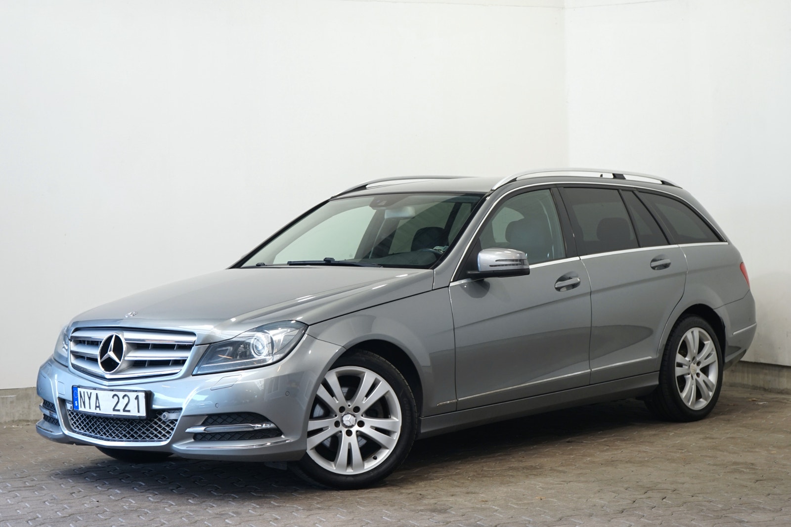 Mercedes-Benz C 220 T CDI 7G-T Plus Avantgarde 170hk 2013 - miniatyr 2