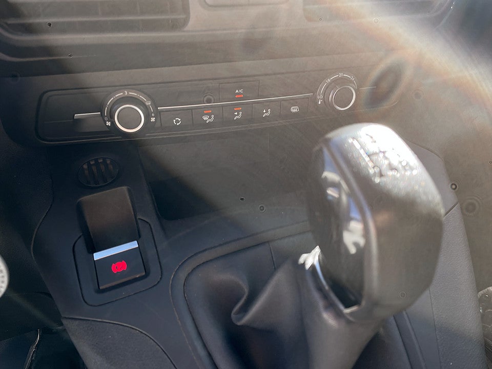 Bild på Peugeot Partner PRO 1.5 BHDi 75hk L1 P-SENSORER 