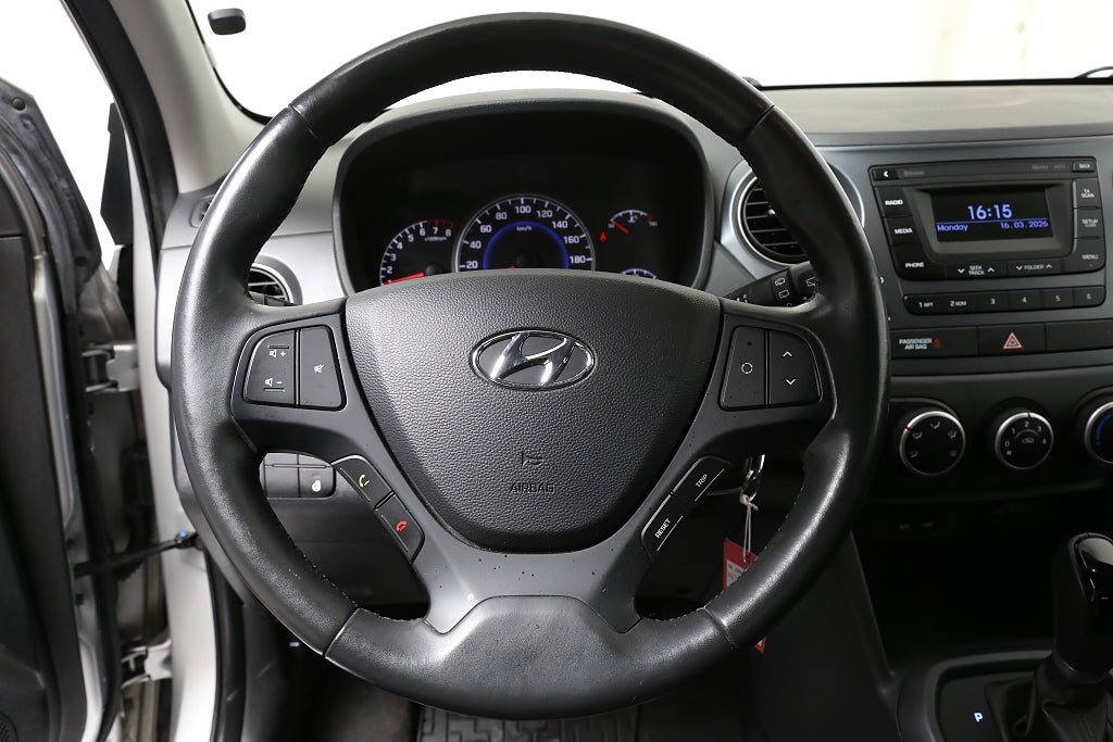 Hyundai i10 1,0 blue 67hk Comfort Aut Bluetooth 1ägare P-sensor 2017