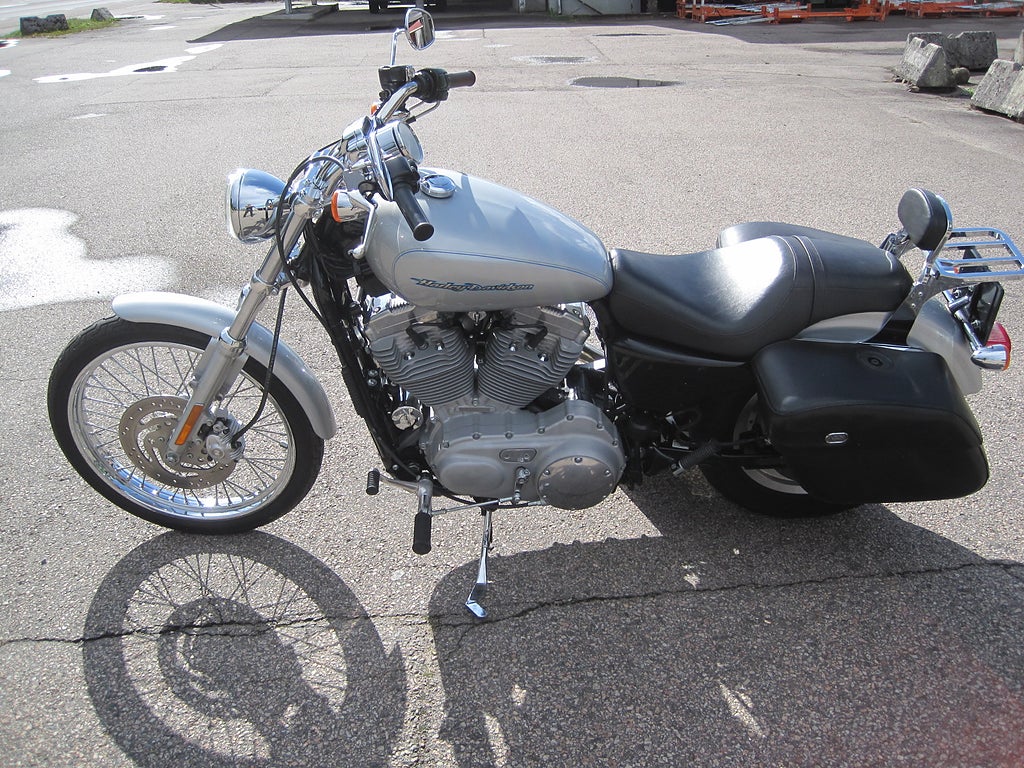 Harley-Davidson Xl883c 2004 - miniatyr 2