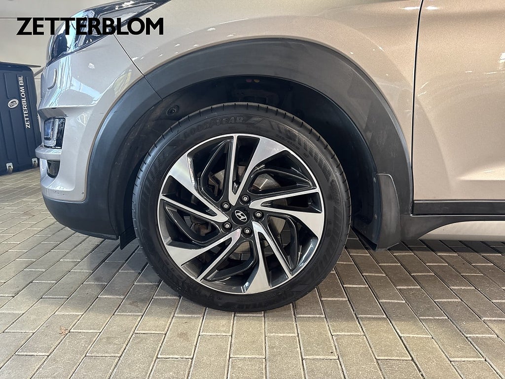 SUV Hyundai Tucson 13 av 16