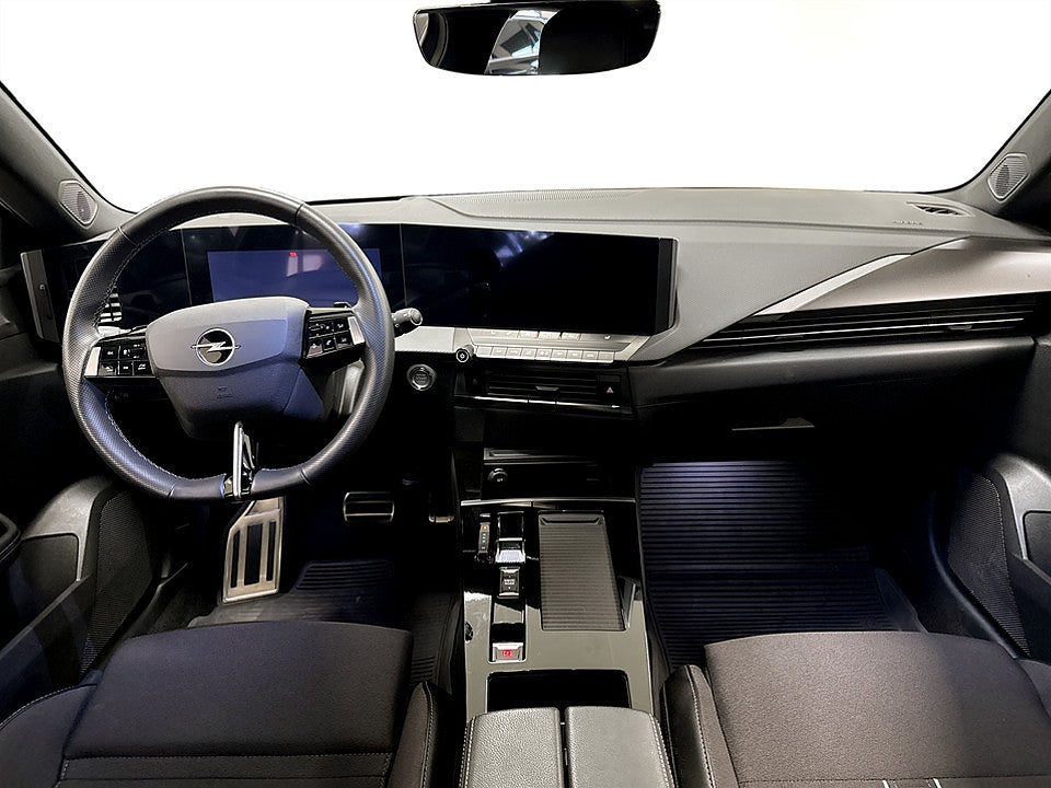 Bild på Opel Astra ST GS 1.2 PT 130hk Aut B-KAMERA CARPLAY