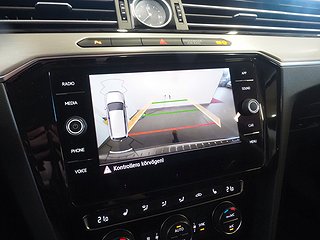 Kombi Volkswagen Passat 17 av 25