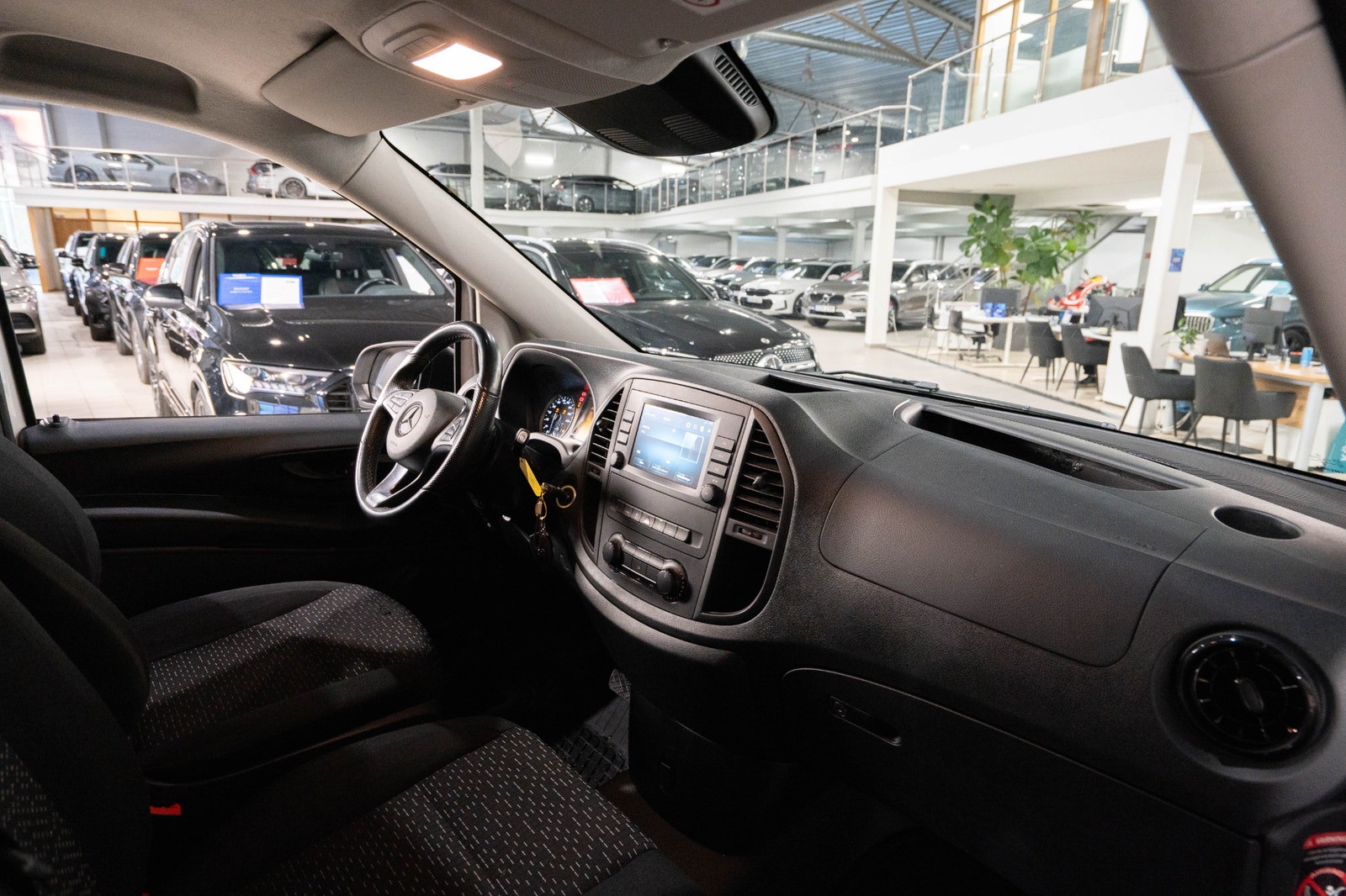 Mercedes-Benz Vito 116 CDI LÅNG L2 D-VÄRMARE KAMERA DRAG MOMS 1-ÄGARE 2023 - miniatyr 14