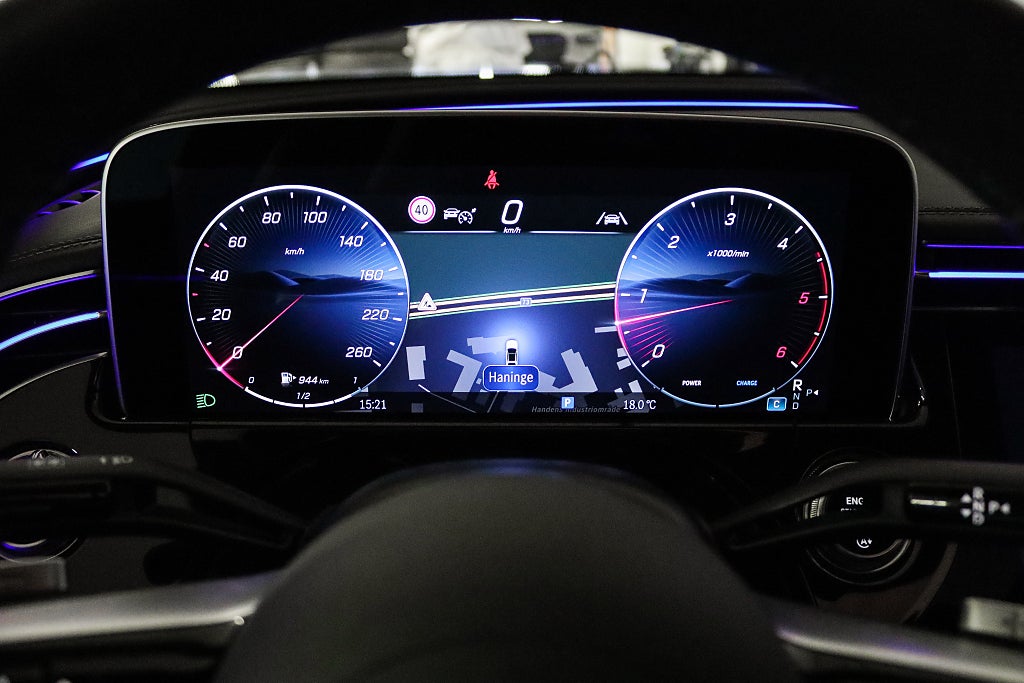 Mercedes-Benz E 220 d 4MATIC AMG Pano Superscreen Night Package