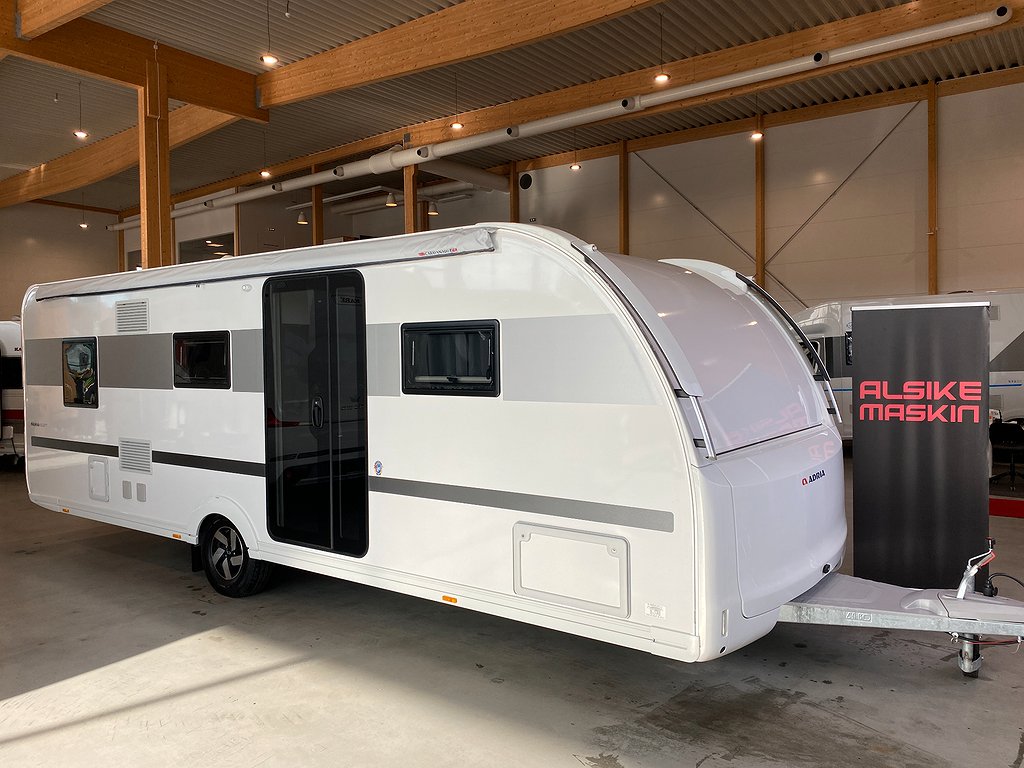 Alpina 663 PT - Adria Alpina 663 PT / 2-våningssäng / Markis