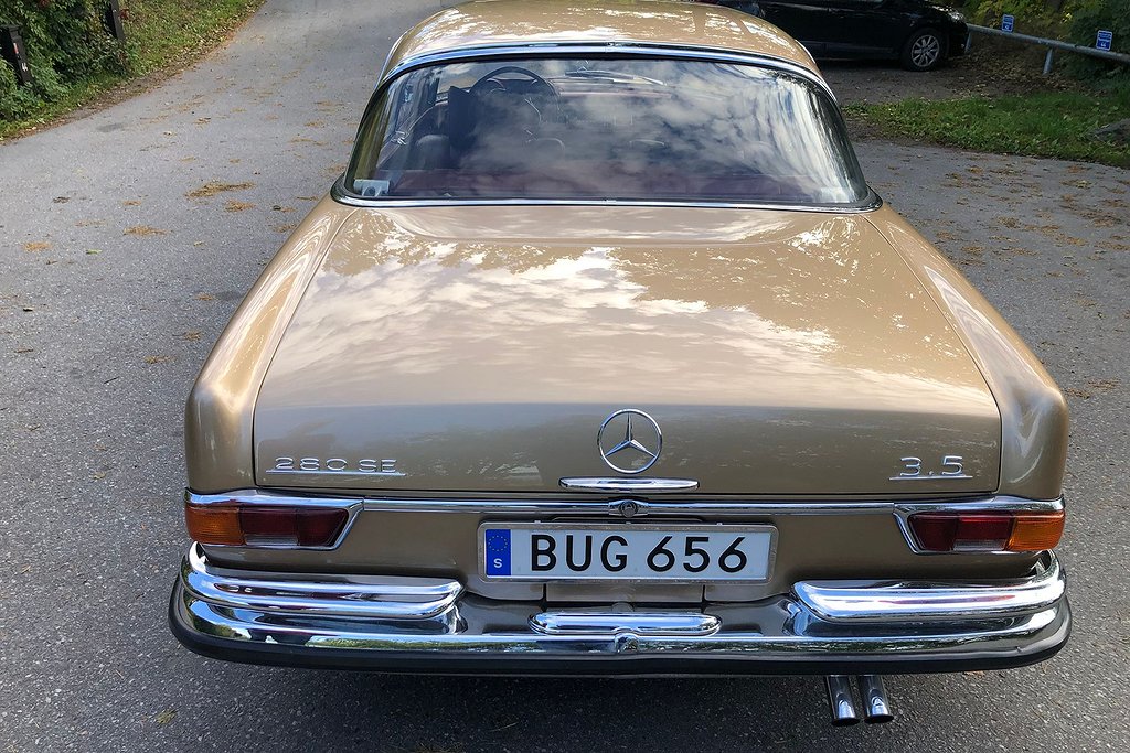 Bilen köptes som ny 1970. Foto: Bilweb Auctions