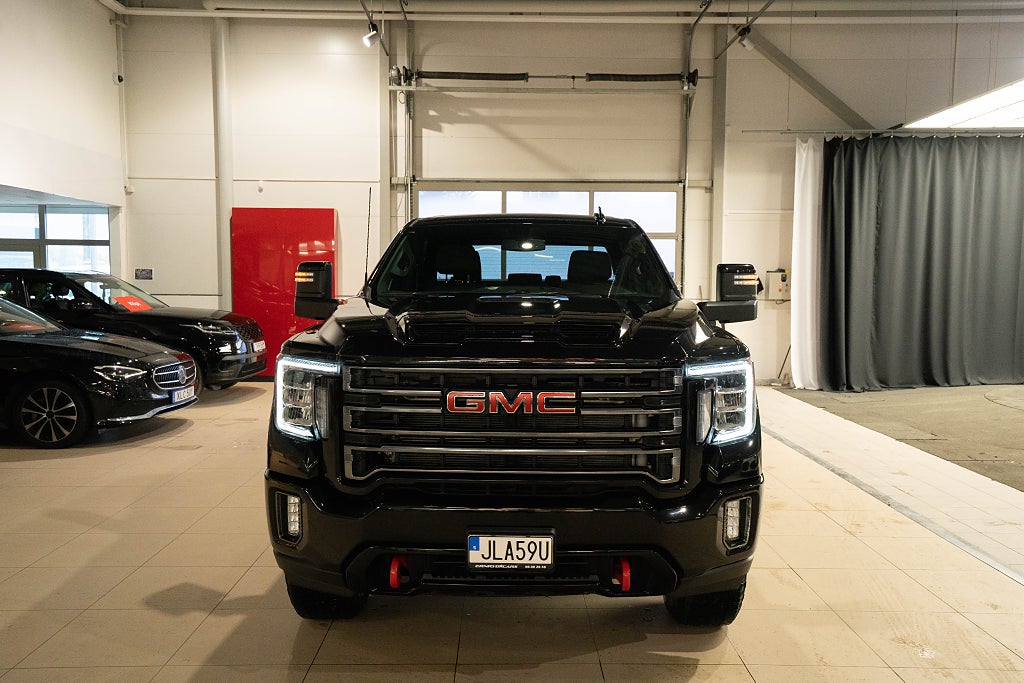 GMC Sierra 2500 HD 6.6 V8 DURAMAX 4WD LÅG SKATT MOMS 452hk
