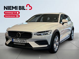 Volvo V60 Cross Country B4 AWD Advanced Pro Edition Lågmil/MOMS/Ledramp/SoV – bild 1