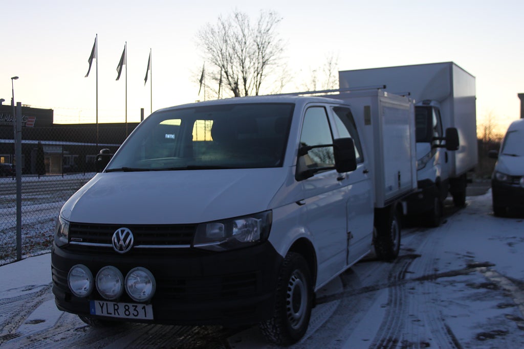 Volkswagen Transporter Chassi Dubbelhytt T32 2.0 TDI BMT 4Motion Euro 6, bild 2