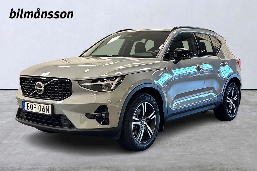 Volvo XC40 B3 FWD Bensin Plus Dark