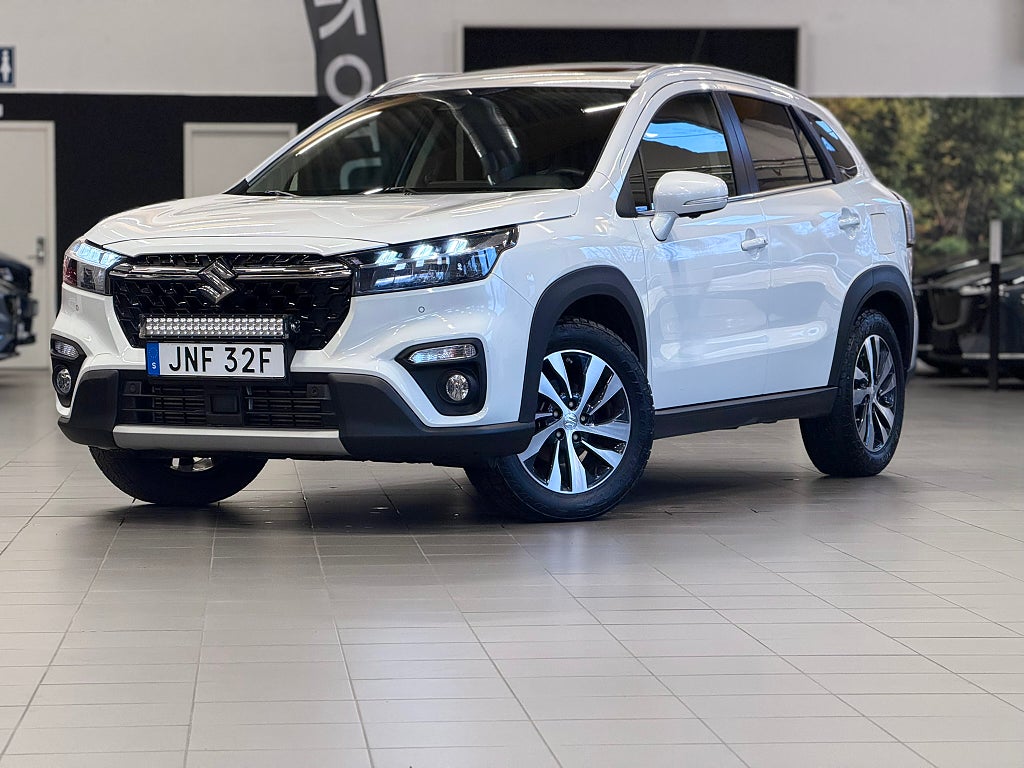 Suzuki S-Cross Hybrid AllGrip Inclusive / Panorama / 360-kamera / NAV