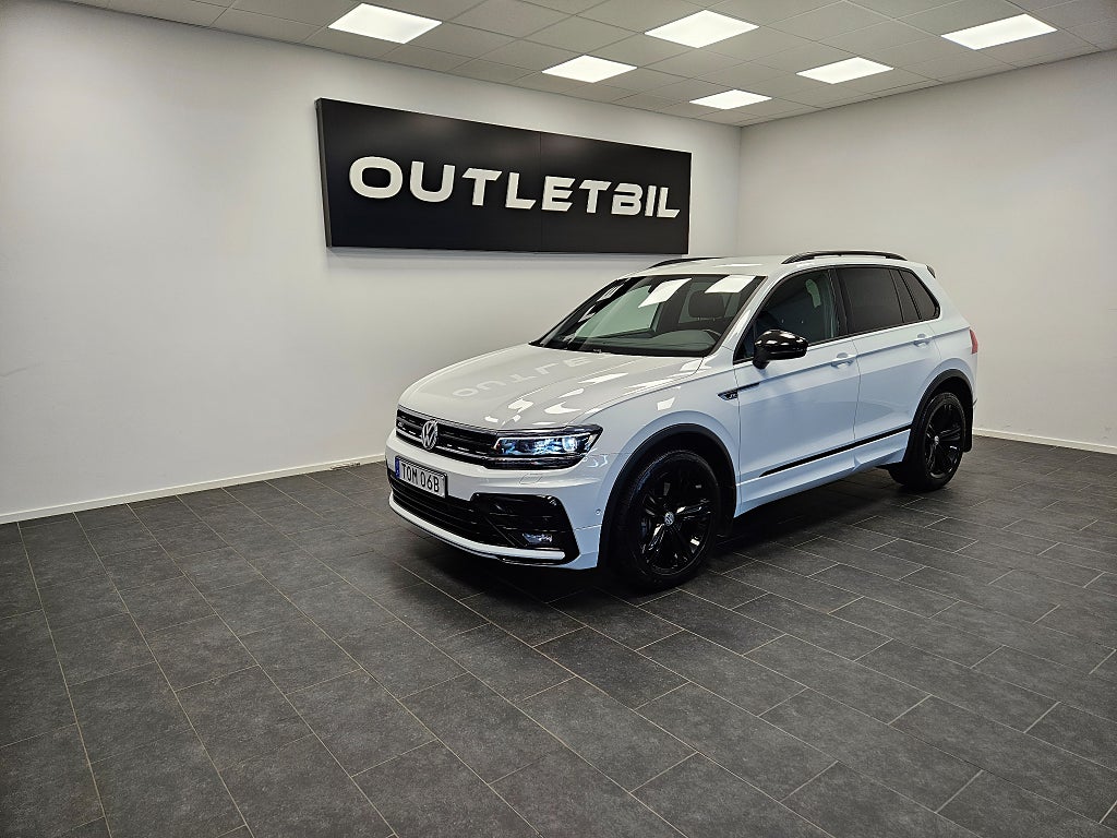 Volkswagen Tiguan Black R-Line 2.0TSI 190hk 4Motion Värmare Drag