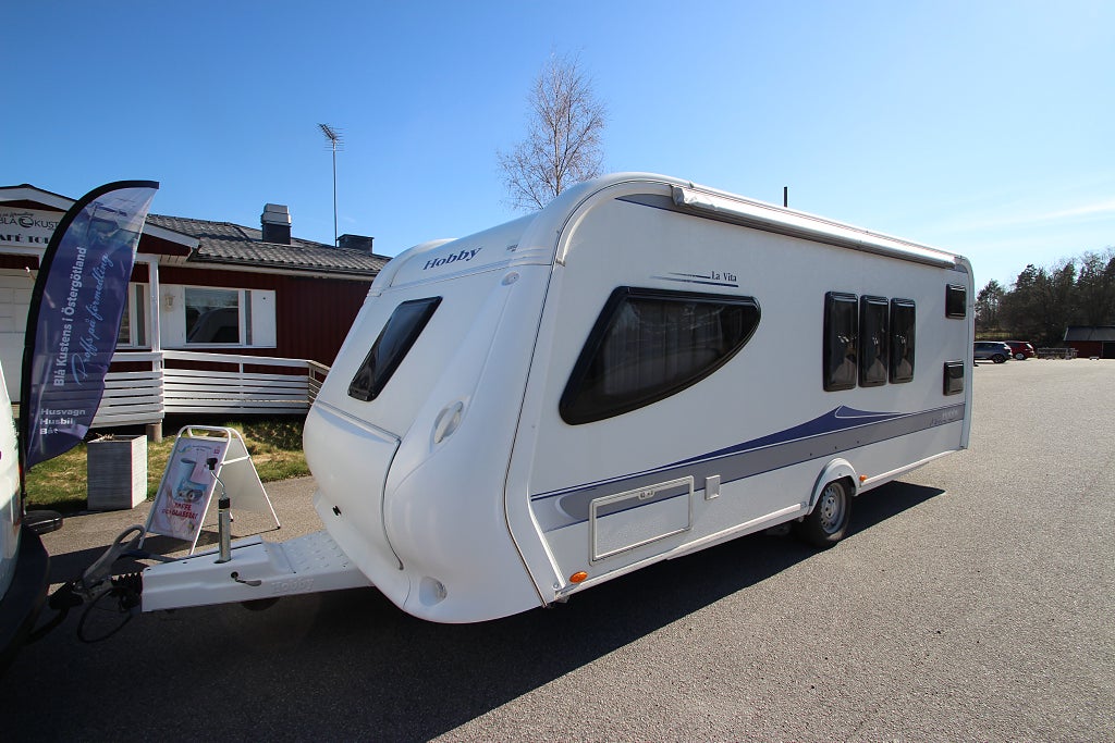 Hobby 560 KMFE La Vita "Mover, Förtält mm"