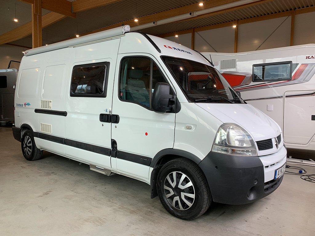 Twin M - Adria Twin M  / Cykelställ / Solcell / Under 6m