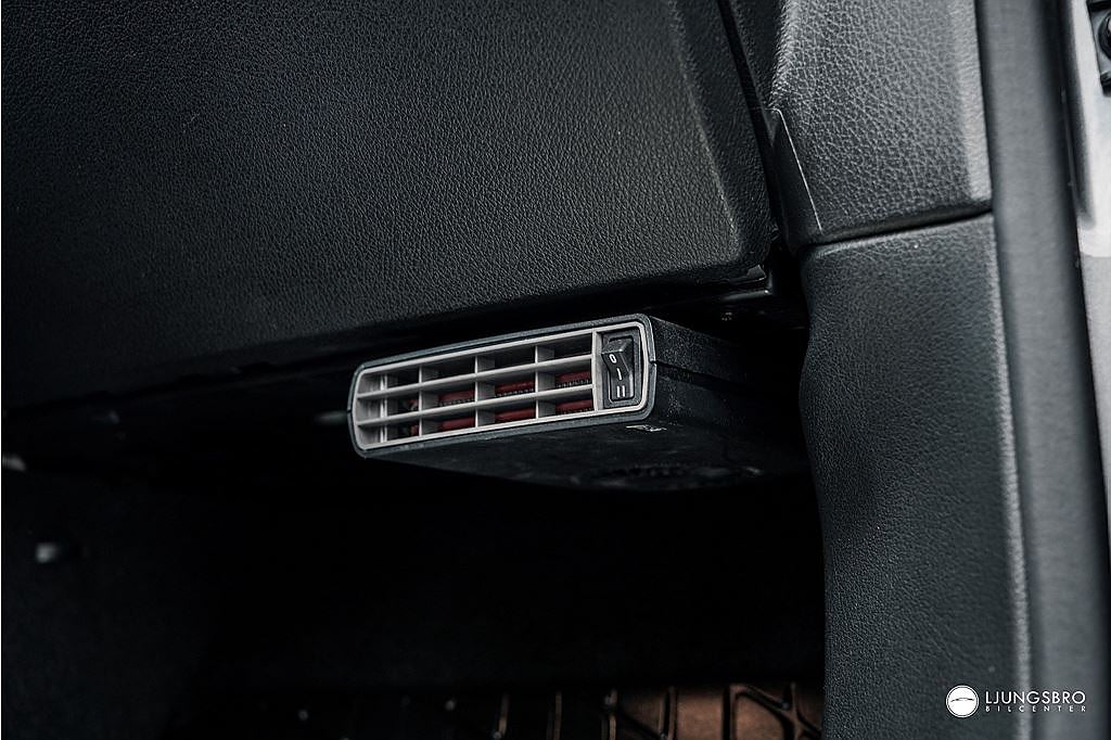 Mercedes-Benz GLB 180 Progressive Line / Värmare / Kamera