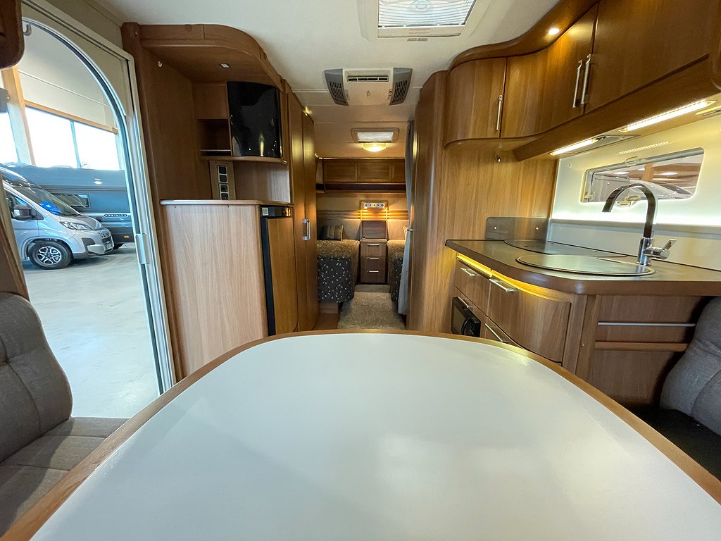 Kabe Ametist 560 GLE KS /Solcell/AC/ALDE/Markis/Långbädd - Kabe