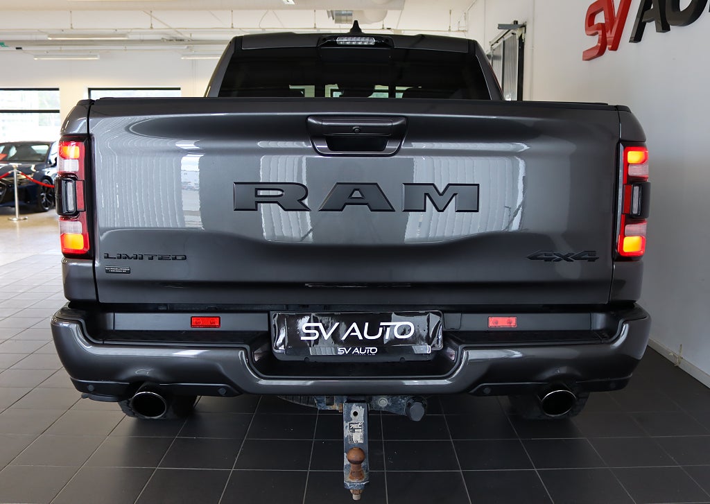 Dodge RAM 1500 5.7 V8 Hemi Limited Night Luft H/K Pano HuD Moms
