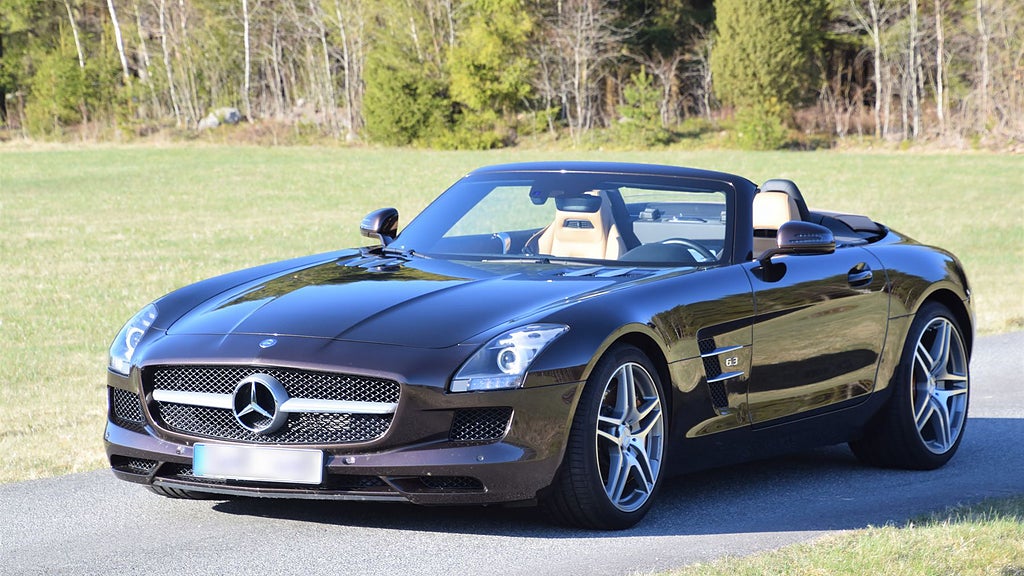Mercedes-Benz SLS AMG Roadster användes som tjänstebil av Mercedes finanschef. Foto: Bilweb Auctions