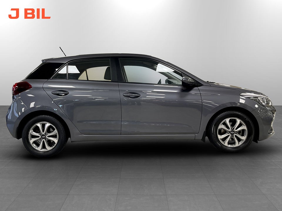 Bild på Hyundai i20 Comfort Premium 1.2 84hk B-KAMERA CARPLAY NYSERVAD