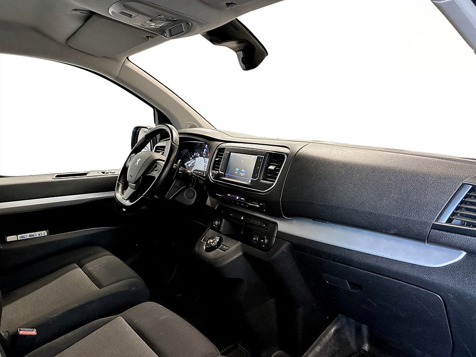 Bild på Peugeot Expert PRO+ 2.0 BHDi 145hk Aut L3 DRAG FARTHÅLLARE